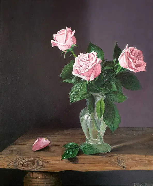 Roze rozen, Still life with pink roses on a monastery table, black floating frame included.